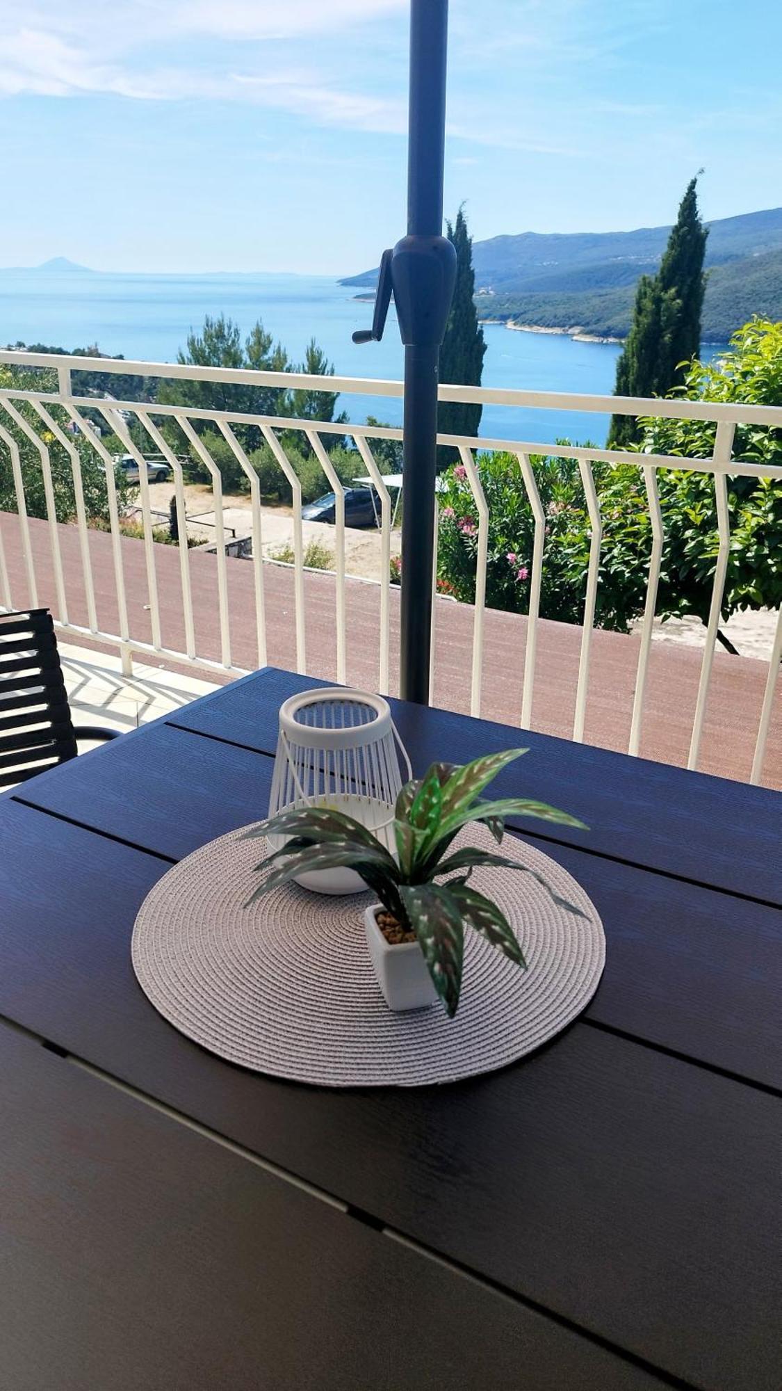 Apartment Sandra Rabac Exterior foto
